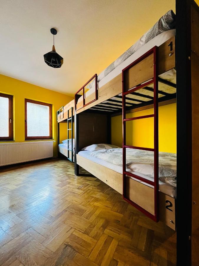 Hostel Prishtina Backpackers Pristina Exterior photo
